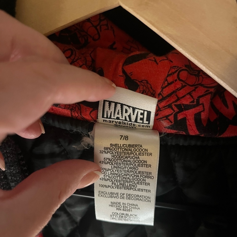 Marvel Spider-Man Kids Coat- Black and Red - Picture 6 of 7